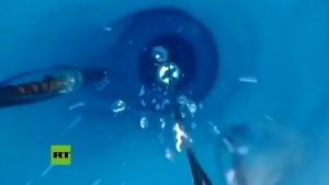 Bajan una cámara a 650 metros de profundidad bajo el hielo antártico